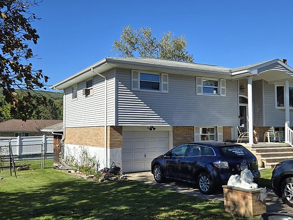 4th image of 102 Mackie Ln