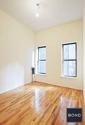 Rented by Bond New York | media 17