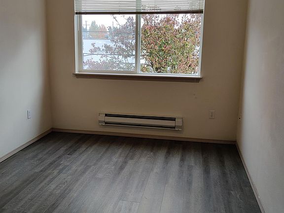 4th image of 12549 28th Ave NE APT 408