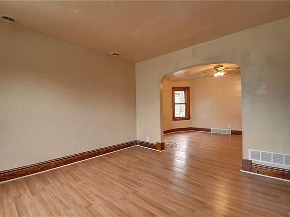 4th image of 43 Mayer Ave
