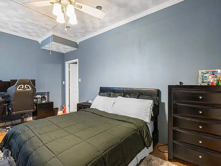 16 Carr Ln — Photo 7