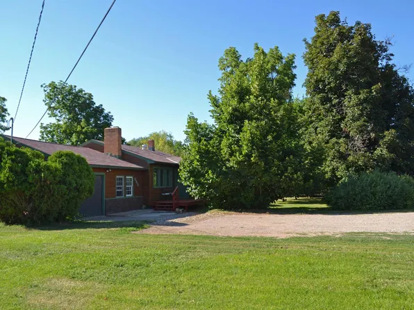 321 Evans Ln, Spearfish, SD 57783