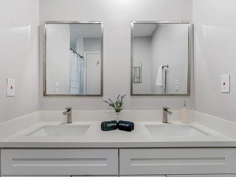 3190 NE 13th Ave — Photo 13