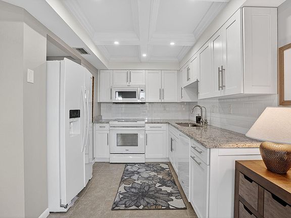 2nd image of 1544 Mainsail Dr Unit 10