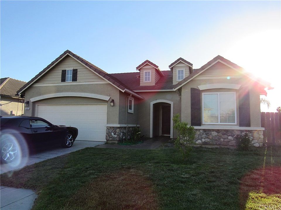 2nd image of 899 Jordonolla Way