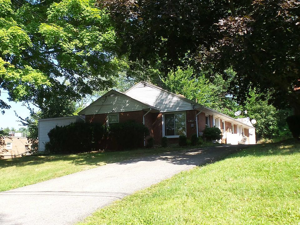 2nd image of 26 Willow Dr #28
