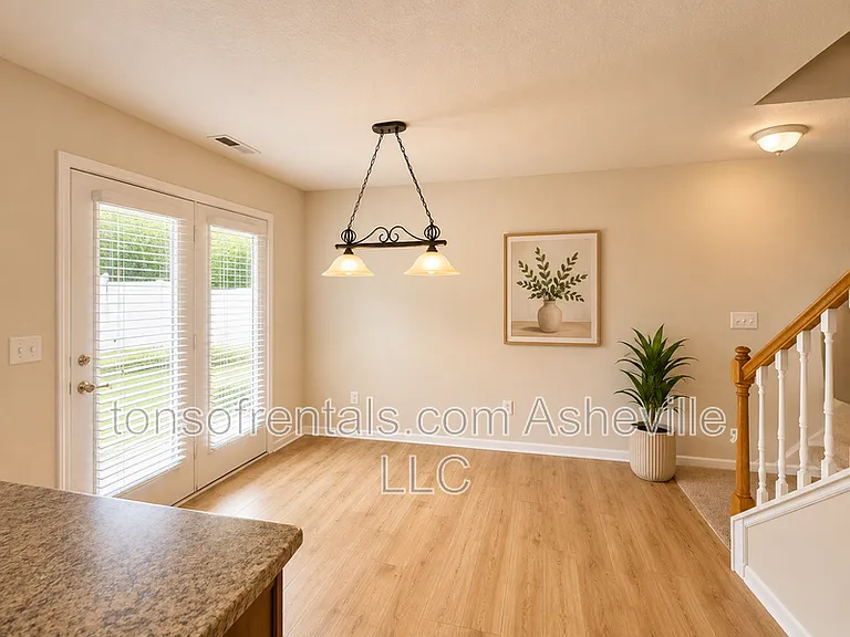 85 Farington Cir — Photo 8