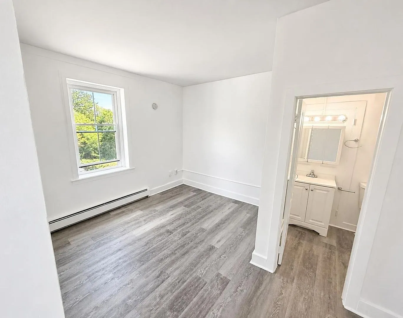 213 Partition St — Photo 4