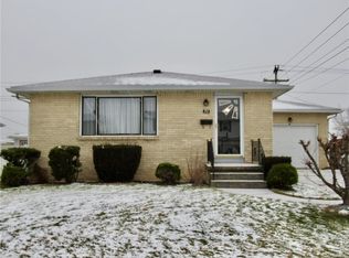 70 Caroline Ln, Depew, NY 14043