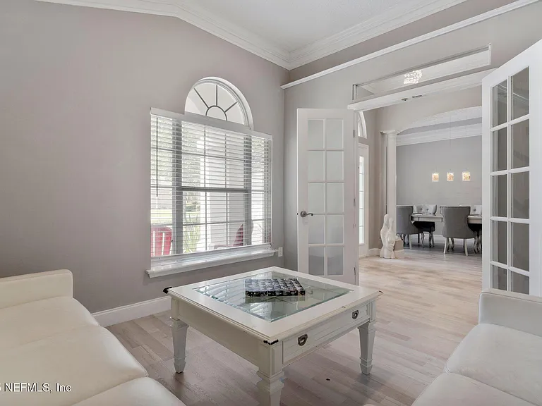 1816 Creekwood Ln — Photo 18