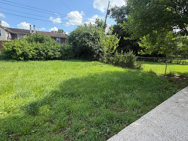 3230 Aqueduct Dr #B — Photo 15