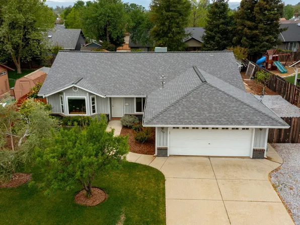 1562 Purple Way, Redding, CA 96003