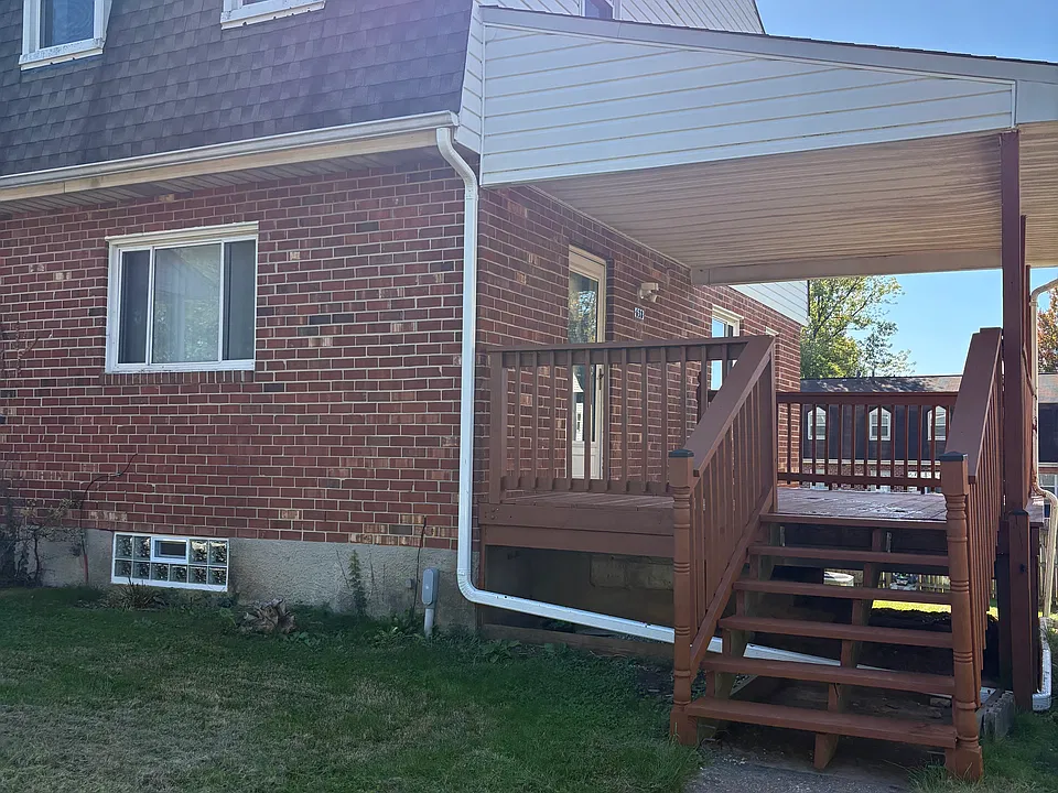 638 Kingston Rd