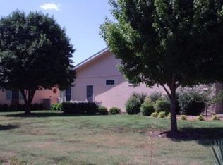 903 N Main St, Lindsborg, KS 67456