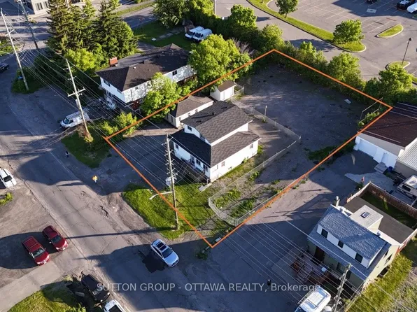 1368 Labrie Ave, Ottawa, ON K1B 3M1