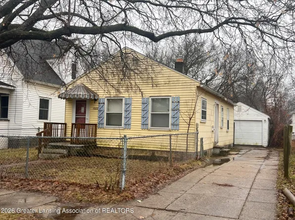 1022 Persons Ct, Lansing, MI 48906