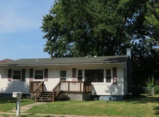 38 Lynwood Dr, Morris, IL