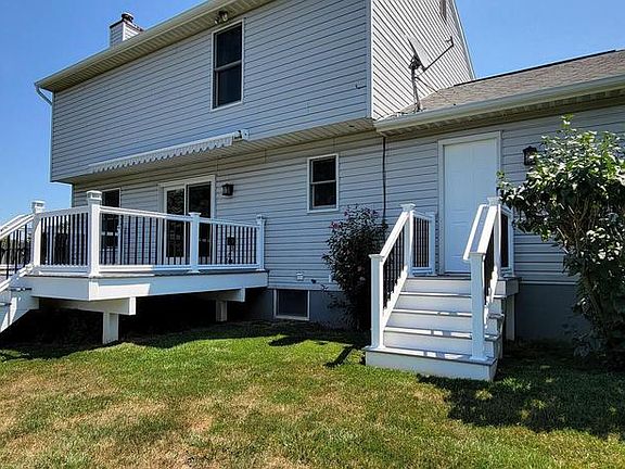 5th image of 14 Old Farm Ln
