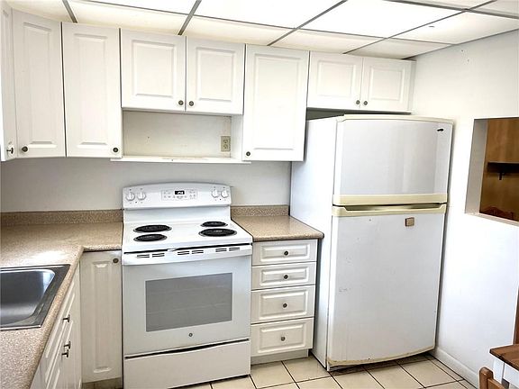2nd image of 9340 Sunrise Lakes Boulevard #110