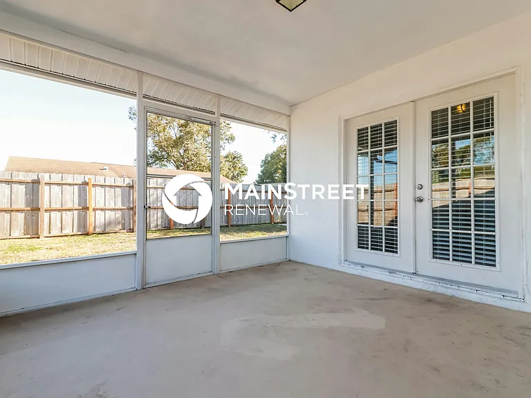 Screen Porch