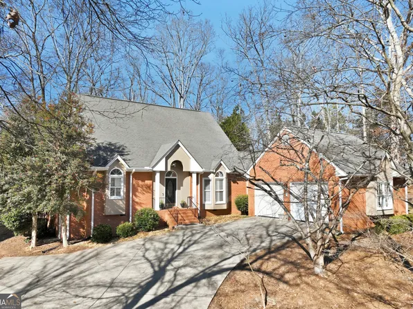3370 Arbor Walk Dr, Gainesville, GA 30506