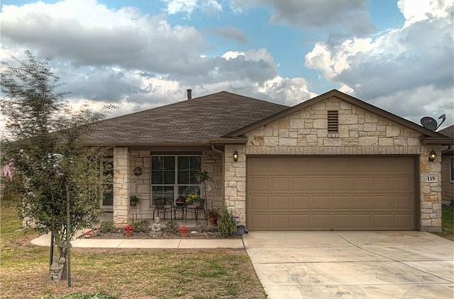 1st image of 119 Hoya Ln