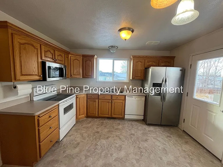 283 Kimberly Dr — Photo 6