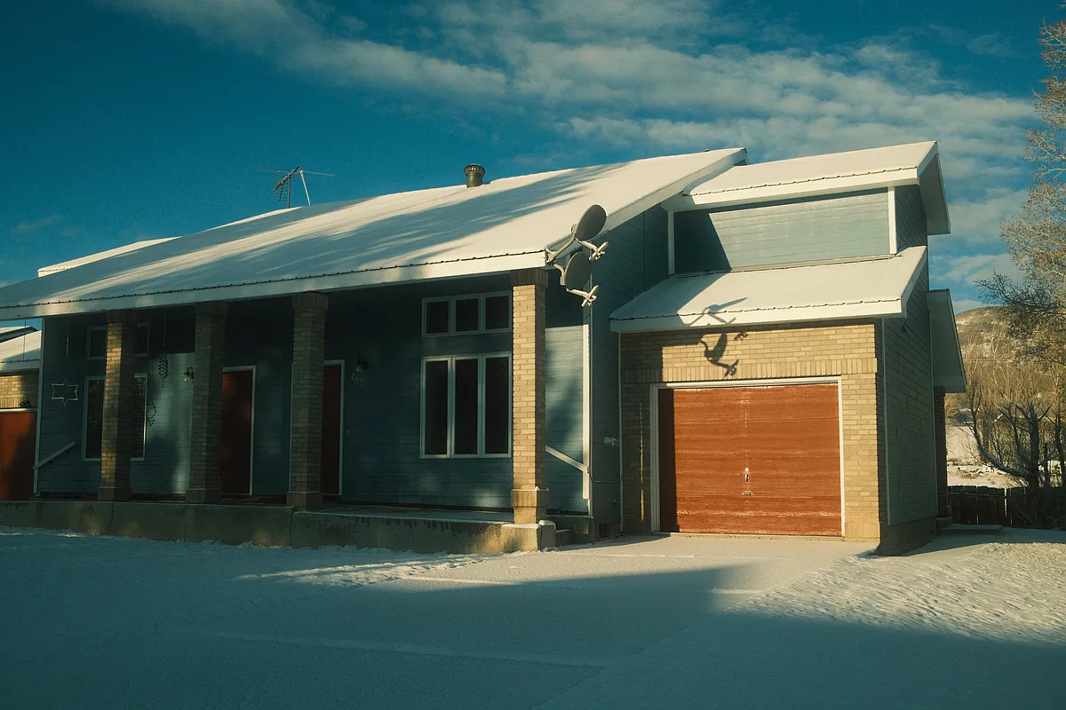 Building Photo - 726 Lillian Ln #202
