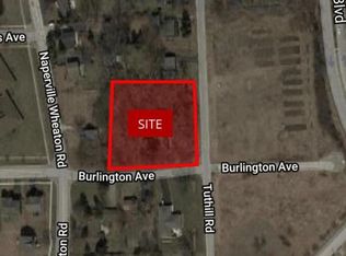 25W424 Burlington Ave, Naperville, IL 60563