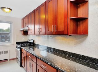 78-06 Cloverdale Blvd #B, Oakland Gardens, NY 11364