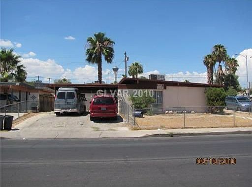 1st image of 2200 S 15th St