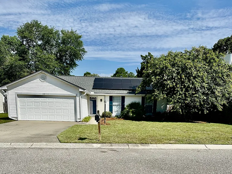 1371 Downsberry Dr — Photo 1