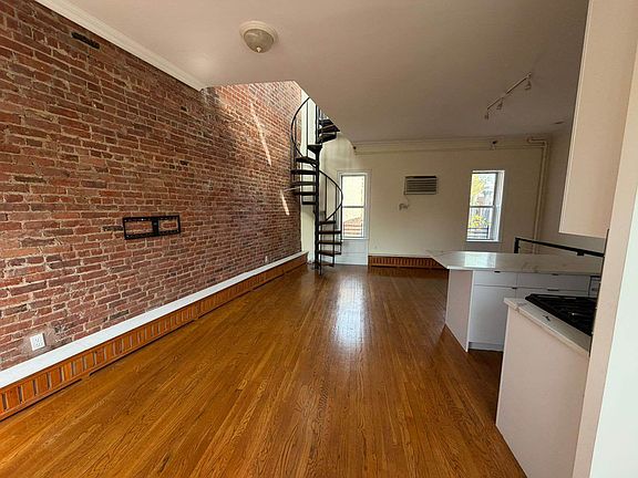 5th image of 473 Saint Marks Pl #2