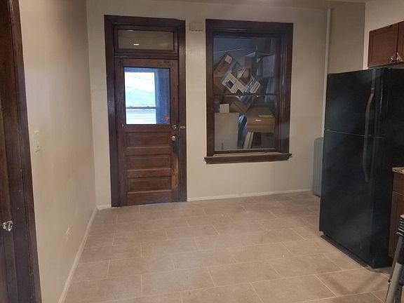 4th image of 1317 N Rockwell St #1