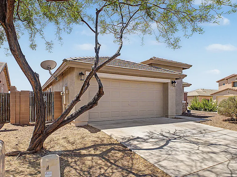 25875 W Saint Catherine Ave — Photo 30