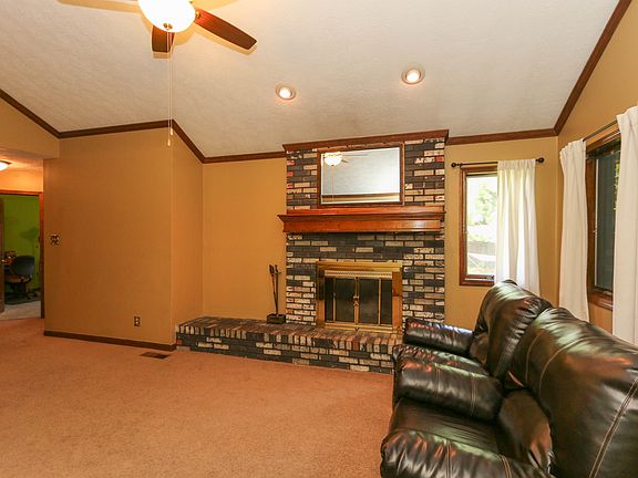 5th image of 3628 Wild Ivy Dr
