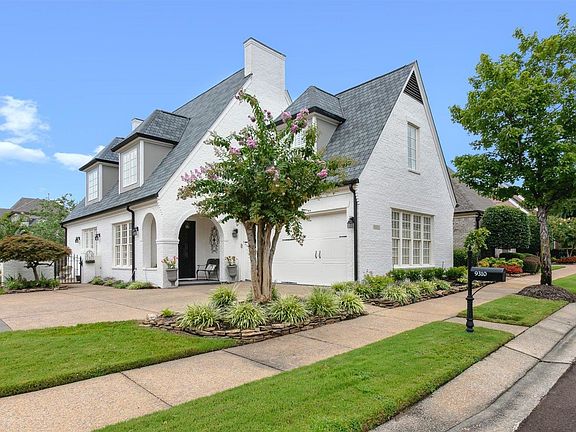 4th image of 9310 Walters Woods Ln