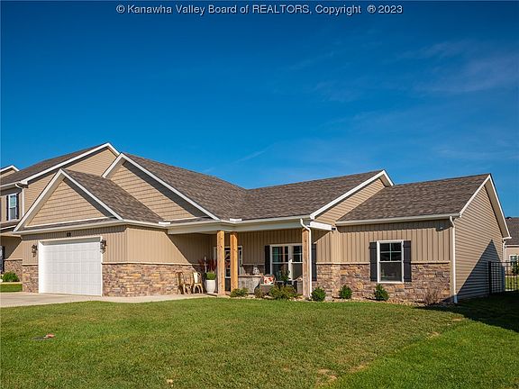 2nd image of 76 Loraine Way