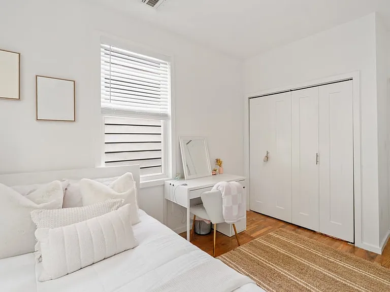 22 Willowdale Ave #2 — Photo 14