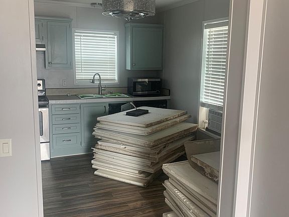 3rd image of 28 Chaparro Ln