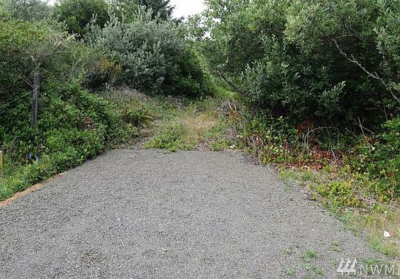 2nd image of 171 Mink Ct SE