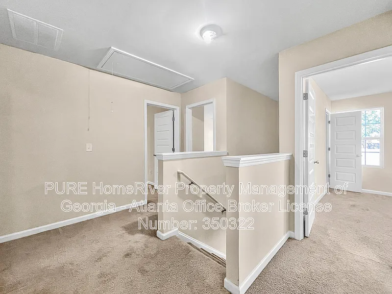 4 bed, 2.0 bath, 2045 sqft, $1,850 — Photo 4