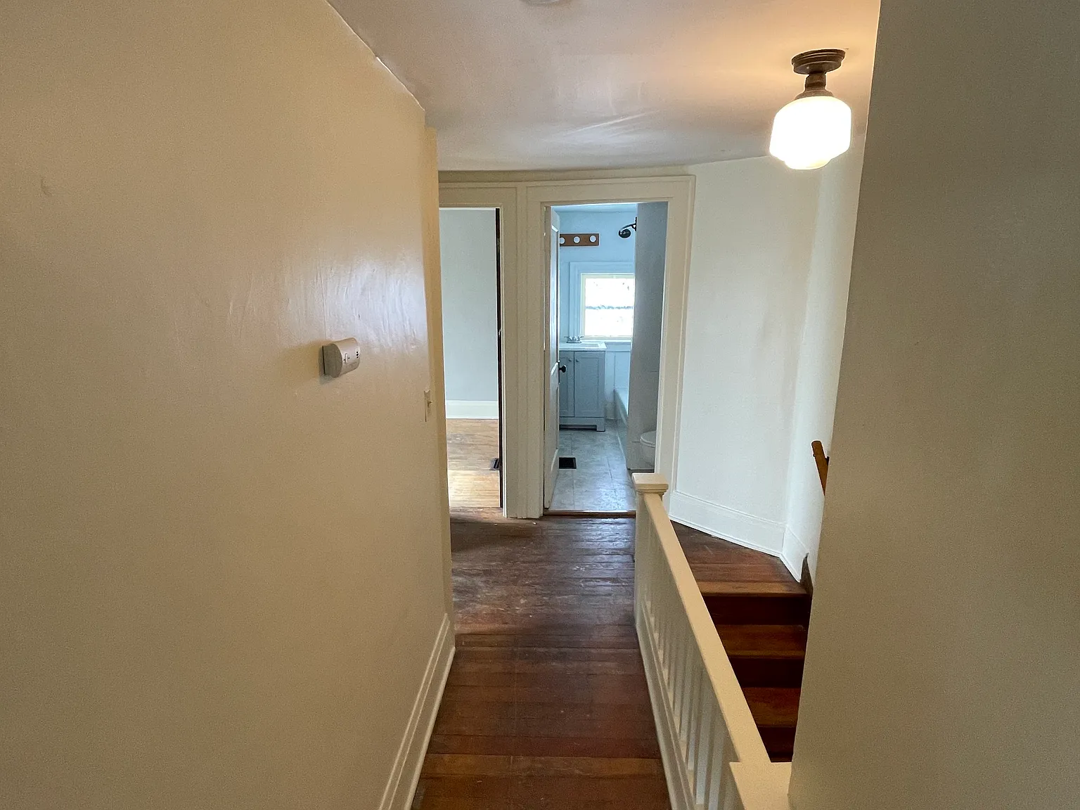 3 bed, 1600 sqft, $1,400 — Photo 2