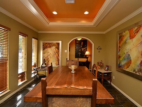 3rd image of 523 Ashford Forest Dr