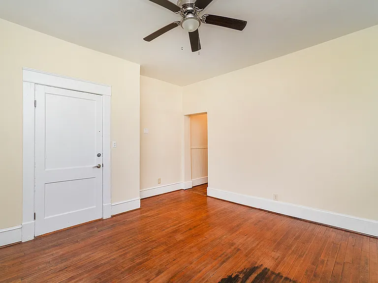 1219 Grace Ave #2 — Photo 6