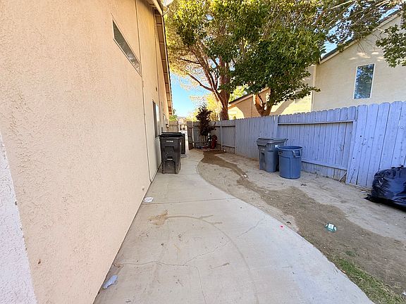 5th image of 45208 Stadium Ct