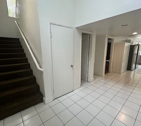 4th image of 6555 Segovia Rd