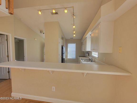 4th image of 105 Moses Griffin Ln