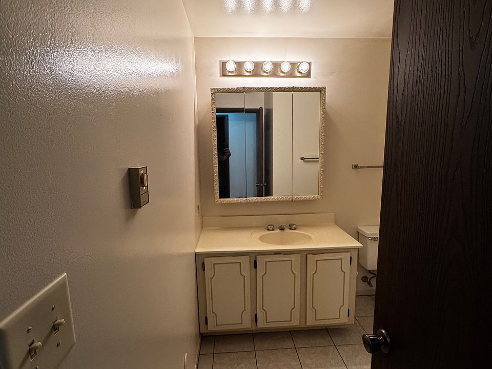 1st image of 9726 S 5th St #2C