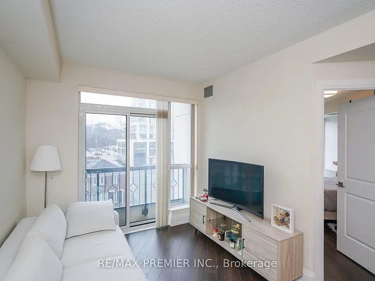 2 Old Mill Dr #303 — Photo 10